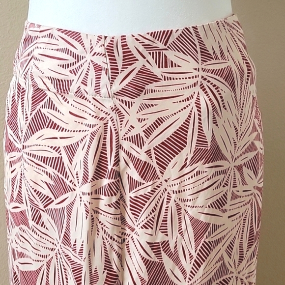 By Anthropologie Palm Leaf Printed Mini Wrap Skirt - Size 00 - Picture 5 of 10